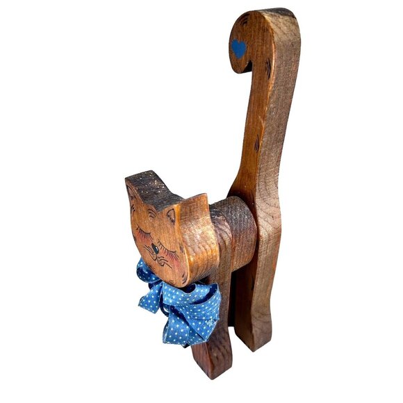 Vtg Wooden Cat Folk Art Hand Painted Shelf Sitter Blue Ribbon Eyelashes Whiskers - Picture 3 of 9